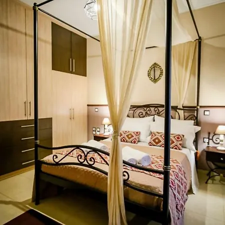 Maggie Alonia Villa *