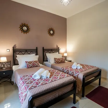 Maggie Alonia Villa *