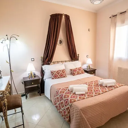 Maggie Alonia Villa *