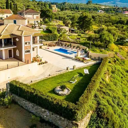 Maggie Alonia Villa Ano Yerakarion